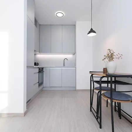 Near Airport - Balcony & Free Parking Apartmán Bratislava